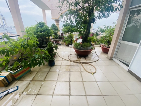 Bán nhà mặt tiền đường Đất Thánh- Tân Bình, DT 10 x 28, 6 tầng, 50 PN giá 50 tỷ.