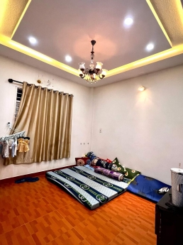 NHÀ MẶT TIỀN KINH DOANH ĐA NGÀNH KHU VIP TÊN LỬA BÌNH TÂN, 4TẦNG 4x20M NHỈNH 9TỶ.