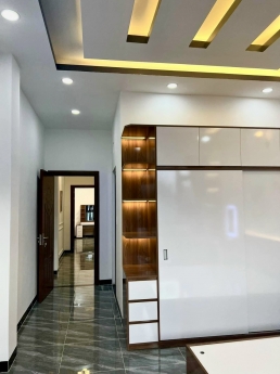 Cần bán nhà Tân Uyên bình dương 1 trệt hai lầu