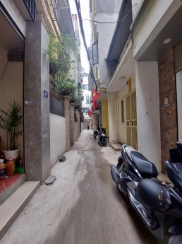 KIM ĐỒNG GIÁP BÁT - LÔ GÓC 3 THOÁNG – Ô TÔ ĐỖ CỬA - NHÀ MỚI CHỦ TỰ XÂY KIÊN CỐ - TẶNG FULL NỘI THẤT