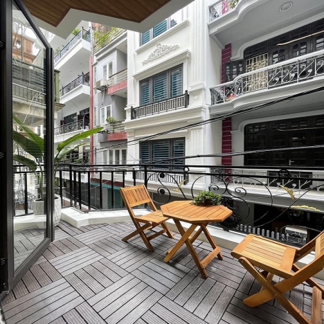 Phân lô , ô tô 16 chỗ Trần Quốc Hoàn 50m² xây 5T, mặt tiền 4.2m giá chào 12.7 tỷ, khu dân trí cao