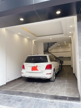 HIẾM BÁN NHÀ NGUYỄN SƠN 46M  5 TẦNG  GARA Ô TÔ NGÕ THÔNG  CHỈ 5 TỶ 5 LH EM TÂM