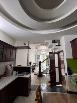Bán nhà HXH Cống Lỡ Tân Bình 64m2 xây lệch tầng mới đẹp thoáng mát.