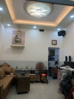 Bán nhà lk 4,5 p BHH B 40m2 ,2 tầng HXH thông giá nhỉnh 2 tỷ