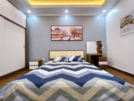 Bán nhà P. Hoè Thị, Nam Từ Liêm, 5 tầng x 42m2, gần trường mầm non, chỉ 3.2 tỷ.