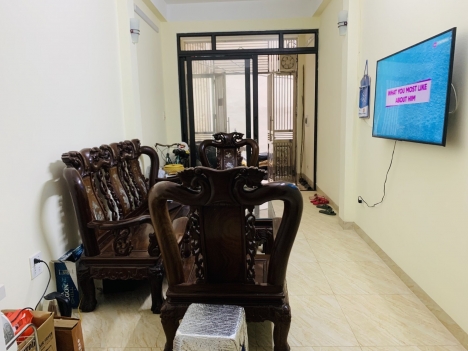 Bán nhà đẹp phố Đặng Văn Ngữ, Đống Đa, 35m2, 4 tầng, MT 3m, giá 5 tỷ rưỡi.