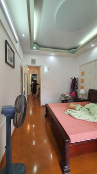Nhà mặt phố vỉa hè ô tô tránh kinh doanh Q. Nam Từ Liêm 45m2 x 4 tầng 8.3 tỷ