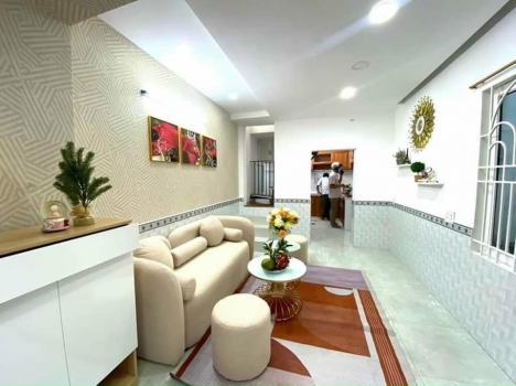 Nhà ĐẸP giá rẻ - đường thống Nhất - P10 - Gò Vấp - Nhỉnh 2 tỷ TL