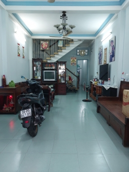 Nhà 3 tầng đúc hẻm 5m Lạc Long Quân,Tân Bình,80m2 (4.5x18),chỉ 8.5 Tỷ