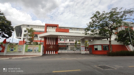Bán nhà TĐC Giang biên Long biên . Dt 40 m. 4 tầng . Mt 3.5 m. Giá 6 tỷ.