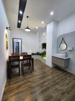 Tô Hiệu nhà 2 tầng sân thượng 3pn nội thất đầy đủ kiệt xe tải nhỏ