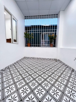 Bán nhà P. Hoè Thị, Nam Từ Liêm, 5 tầng x 42m2, gần trường mầm non, chỉ 3.2 tỷ.