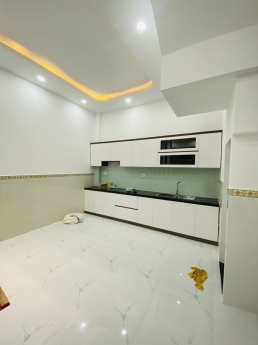 BÁN NHÀ GẤP NHÀ HXH- HOÀNG HOA THÁM BÌNH THẠNH-50M2-4TẦNG BTCT-NGANG 5M-7PN-DOAMG THU 150TR- NHỈNH