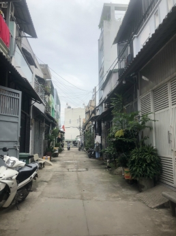 Bán nhà lk 4,5 p BHH B 40m2 ,2 tầng HXH thông giá nhỉnh 2 tỷ