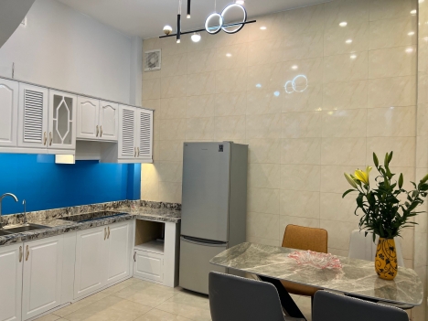 Bán gấp nhà Hào Nam để chuyển công tác. Tặng nội thất xịn