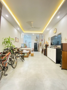 BÁN NHÀ LÊ VĂN LƯƠNG: 52M2, MT GẦN 4 M,NGÕ BA GÁC, GẦN Ô TÔ, LIỀN PHỐ,CHỈ HƠN 5,1TỶ.