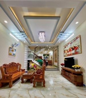 Hẻm Xe Hơi , Nguyễn Duy Trinh , Ngang 4, Sử dụng 155m2,4 Tầng BTCT, Chỉ 6 tỷ.
