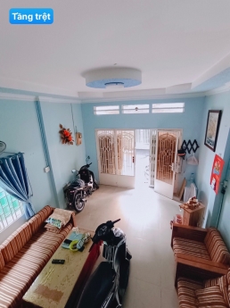 BÁN NHÀ 2 MẶT TIỀN HẺM ĐƯỜNG 18 , NGAY CHỢ TÂN HƯƠNG _ TÂN PHÚ 
XE HƠI ĐỖ CỬA - VỊ TRÍ CỰC ĐẸP