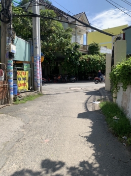 Nhà Đường xe hơi, 4 tầng, TTN1, Ngã tư An Sương, 5.19 ty