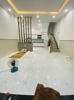 BÁN NHÀ GẤP NHÀ HXH- HOÀNG HOA THÁM BÌNH THẠNH-50M2-4TẦNG BTCT-NGANG 5M-7PN-DOAMG THU 150TR- NHỈNH