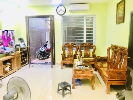 Bán nhà đẹp ngõ chợ Khâm Thiên, Đống Đa, 61m2, 4 tầng, MT 4m5, giá 5 tỷ 75.