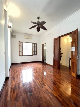 Siêu Phẩm Thanh Xuân 15.5 tỷi 110m x 5 tầng..mặt tiền 5,4m phân lô oto vào nhà