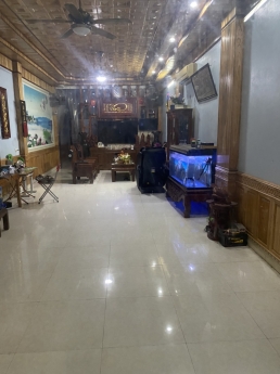 Do gia đình chuyển về thành phố nên muốn bán căn nhà 3 tầng tại TT Hùng Sơn , Đại Từ, Thái Nguyên.