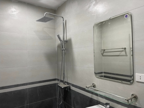 Chính chủ cần cho thuê nhanh căn nhà 3 tầng tại địa chỉ: 61 phố Hoàng Quốc Việt- Nghĩa Tân - Cầu