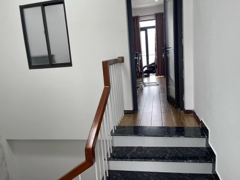 Nhà 3 tầng mặt tiền Đào Sư Tích 3,75 tỷ
