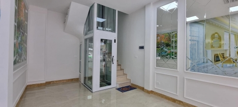 Bán Nhà Mặt Phố Quang Trung 46m2 - 5 Tầng Mt 3.6m- vỉa hè 8m- Giá  7.6Tỷ
