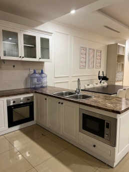 Gấp Căn hộ chung cư R2 Royal City đẹp về ở luôn 133m2-2 ngủ 2wc căn góc tặng toàn bộ nội thất -