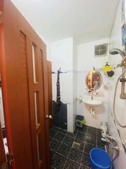 BÁN GẤP NHÀ 4 TẦNG - NGANG HƠN 6M - VỊ TRÍ CỰC ĐẸP.