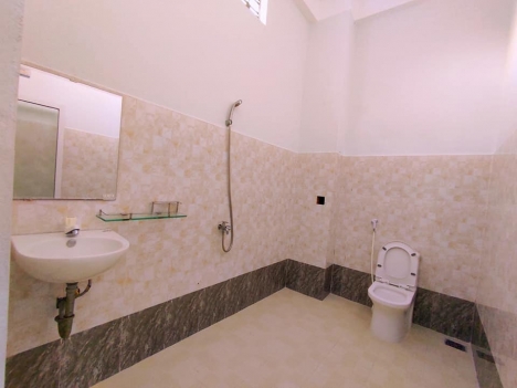 Bán Nhà Hà Huy Tập, ÔTô, Ở Ngay, 5 Trọ dòng tiền 8tr, Tặng Nội Thất, Chỉ 4 Tỷ.