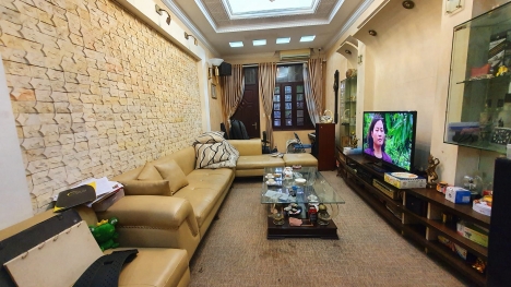 BÁN NHÀ PHỐ THÁI HÀ, ĐỐNG ĐA, Ô TÔ, KINH DOANH, 50M2 4 TẦNG, GIÁ 7.5 TỶ