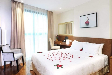 Chinh Chủ Cần Bán Tòa Nhà Dòng Tiền Tại Trung Tâm Hoàn Kiếm 8 Tầng Thang Máy Doanh Thu 200tr.