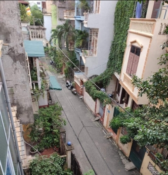 Bán nhà Hồng Tiến ; 5 tầng , 6 ngủ , gara oto , mới ở luôn. Giá 11,3 tỷ