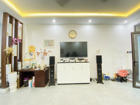 BÁN NHÀ QUAN NHÂN SIÊU HIẾM : 41M2 *5 TẦNG,  NGÕ BA GÁC, 50M Ô TÔ, NHỈNH 5 TỶ.