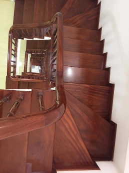 BÁN NHÀ LÊ VĂN LƯƠNG: 32M2, MT 3,5M,NGÕ BA GÁC, GẦN Ô TÔ, LIỀN PHỐ,CHỈ HƠN 3TỶ.