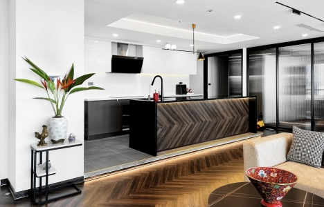 Chính chủ cần bán CH Royal City, 03 PN, hướng Đông Nam, 135m,