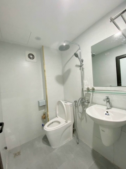 CHỦ CẦN BÁN GẤP HẠ CHÀO 20O TRIỆU  CĂN  -5 TẦNG 40M2( MỚI XÂY ) YÊN NGHĨA -HÀ ĐÔNG -FULL NỘI THẤT-