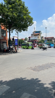 BÁN NHÀ NGỌC LÂM, LONG BIÊN 73M2 x 4T 5.3 TỶ Ô TÔ ĐỖ CỬA, THOÁNG TRƯỚC SAU.