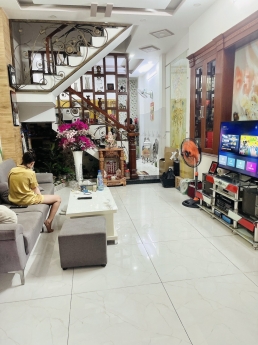 BÁN NHÀ GẤP NHÀ HXH-NƠ TRANG LONG BÌNH THẠNH-65M2-5 TẦNG BTCT-5PN-6WC-SỔ ĐẸP NỞ HẬU TÀI LỘC