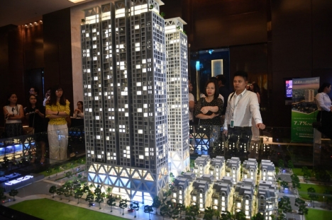 Văn phòng Hạng A Thông sàn 1000m2 (có cắt nhỏ) đường Lê Đức Thọ - Mỹ Đình cho thuê Giá từ 235k/m2