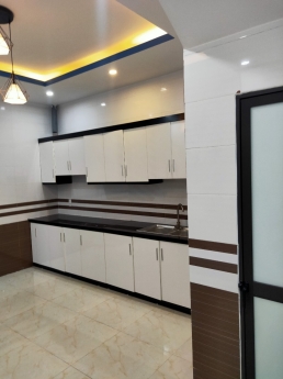 Siêu phẩm 4 tầng mặt ngõ 304 Lũng Đông Oto Đỗ Cửa