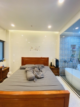 Bán nhà đẹp mới xây HXH Phạm Văn Bạch Tân Bình hẻm thông kinh doanh tốt.