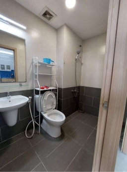 Bán gấp chung cư FRESCA RIVERSIDE ngay chợ Đầu mối Thủ Đức. Diện tích 60m2 , 2Pn , 2WC, nhà mới cực