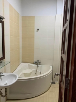 BÁN NHÀ HUỲNH TẤN PHÁT - XE HƠI ĐỖ CỬA - CHỈ 100TR/M2