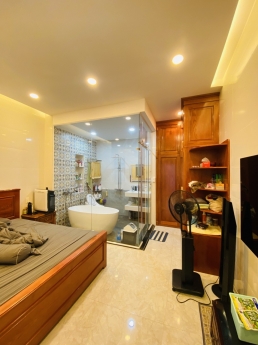Bán nhà HXH Phạm Văn Bạch Tân Bình mới đẹp hẻm thông kinh doanh tốt.