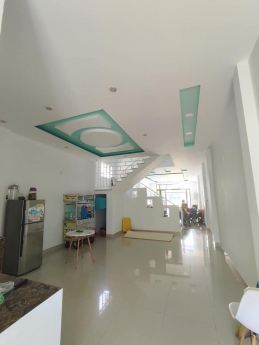 Bán Nhà Hà Huy Tập, ÔTô, Ở Ngay, 5 Trọ dòng tiền 8tr, Tặng Nội Thất, Chỉ 4 Tỷ.