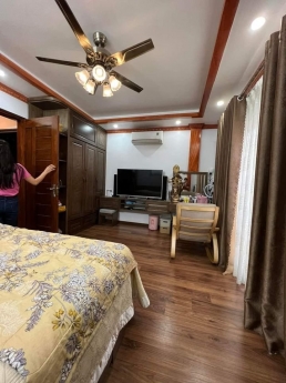 GIÁ HỜI, Nguyễn Chí Thanh, 2 thoáng,Thẳng tắp 40m oto,Dân xây,Trước nhà 3m,52Mx4T chỉ 5,8 tỷ